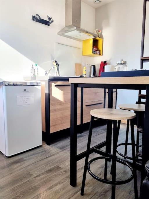 Appartement T2 Independant Au Coeur De La Ville Bourges Kültér fotó
